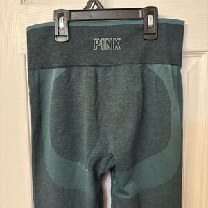 Victoria’s Secret PINK seamless green athletic leggings size medium